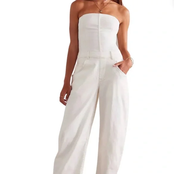 We The Free People NWOT Je Suis Pret Barrel Jumpsuit Size Large White Denim Zip - Picture 2 of 15